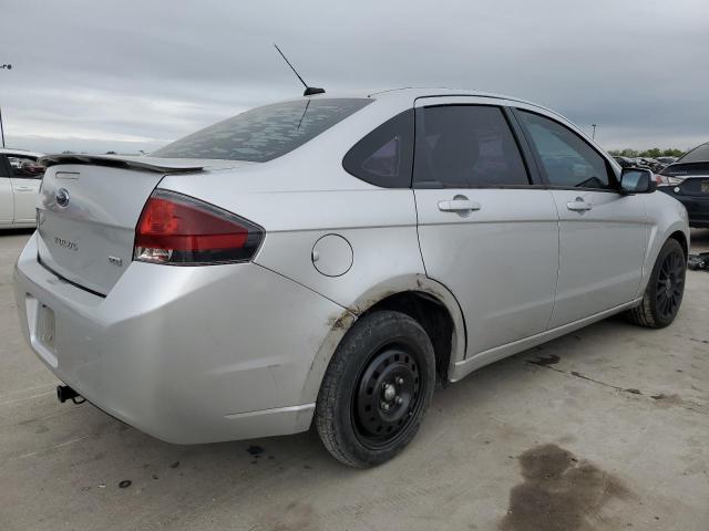 1FAHP3GN5AW125162 - 2010 FORD FOCUS SES SILVER photo 3