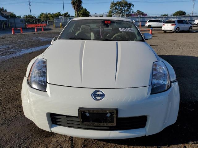 JN1AZ34E25M651361 - 2005 NISSAN 350Z COUPE WHITE photo 5