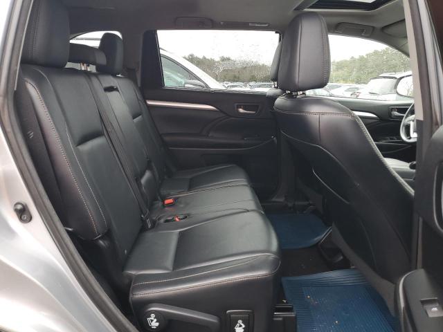 5TDJKRFH7FS219916 - 2015 TOYOTA HIGHLANDER XLE SILVER photo 11