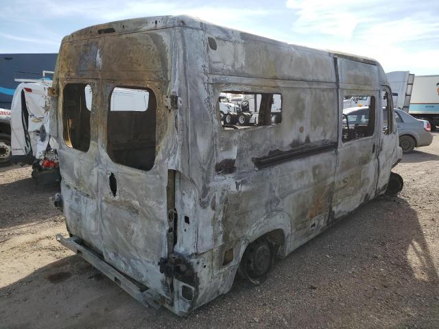 3C6TRVDG1JE105329 - 2018 RAM PROMASTER 2500 HIGH დამწვარი ფოტო 3