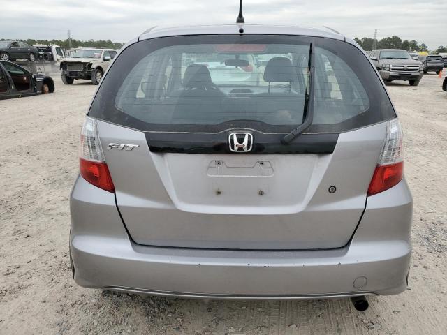 JHMGE8H23AS026794 - 2010 HONDA FIT GRAY photo 6