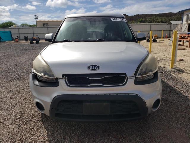 KNDJT2A63C7405582 - 2012 KIA SOUL + SILVER photo 5