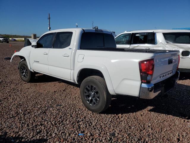 3TMAZ5CN2NM194078 - 2022 TOYOTA TACOMA DOUBLE CAB WHITE photo 2