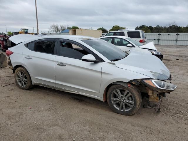 5NPD84LF0HH195937 - 2017 HYUNDAI ELANTRA SE SILVER photo 4