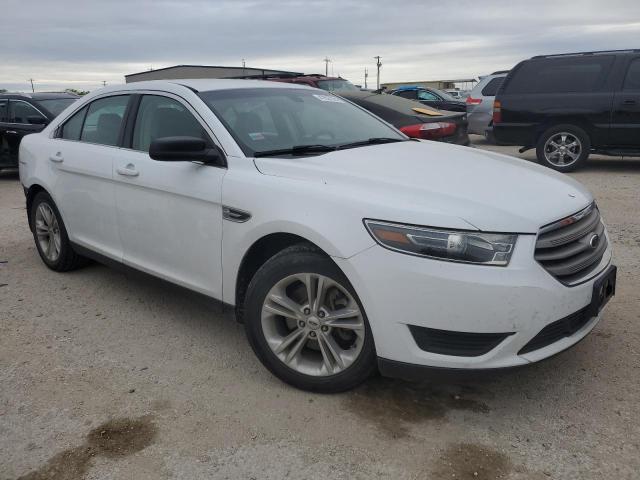 1FAHP2D8XFG155333 - 2015 FORD TAURUS SE WHITE photo 4