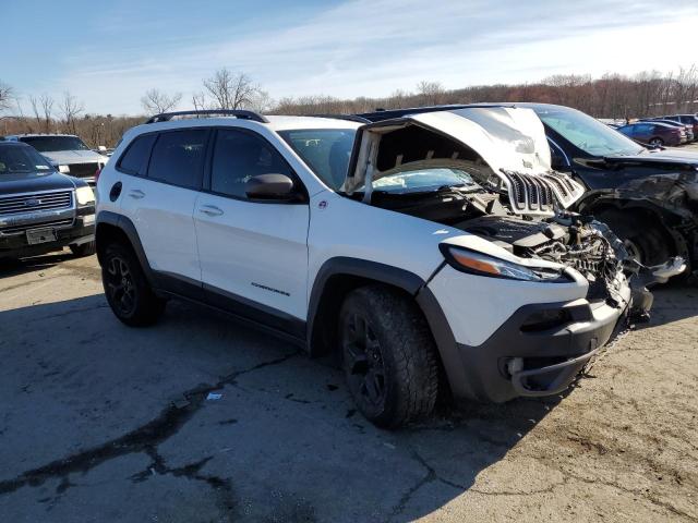 1C4PJMBS7GW278015 - 2016 JEEP CHEROKEE TRAILHAWK WHITE photo 4