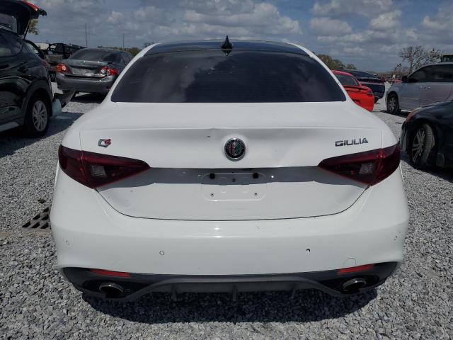 ZARFAEDNXH7538014 - 2017 ALFA ROMEO GIULIA Q4 白色 照片 6