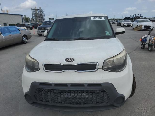 KNDJN2A28E7103926 - 2014 KIA SOUL WHITE photo 5