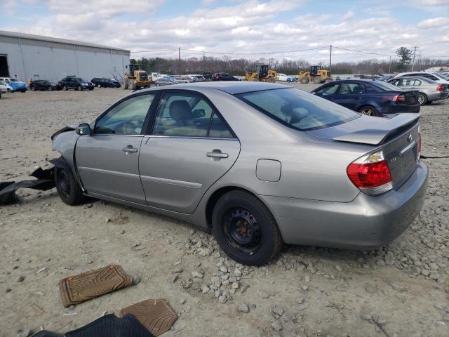 4T1BE32K25U947921 - 2005 TOYOTA CAMRY LE SILVER photo 2