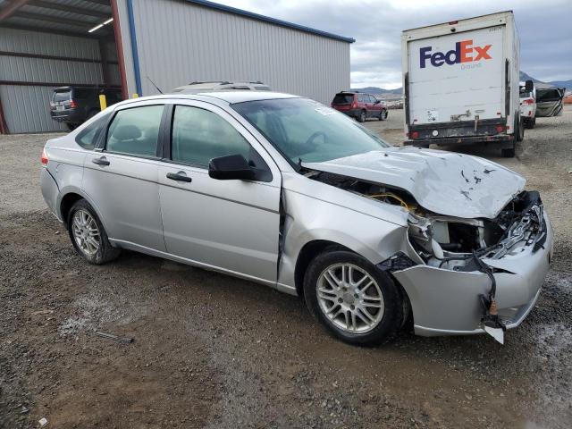 1FAHP35N19W214130 - 2009 FORD FOCUS SE SILVER photo 4