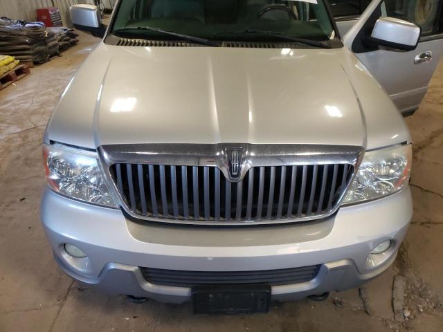 5LMFU28R24LJ40903 - 2004 LINCOLN NAVIGATOR ვერცხლისფერი ფოტო 12
