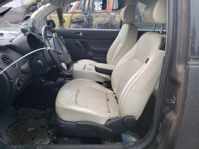 3VWFW31CX8M525947 - 2008 VOLKSWAGEN NEW BEETLE TRIPLE WHITE BURN photo 7