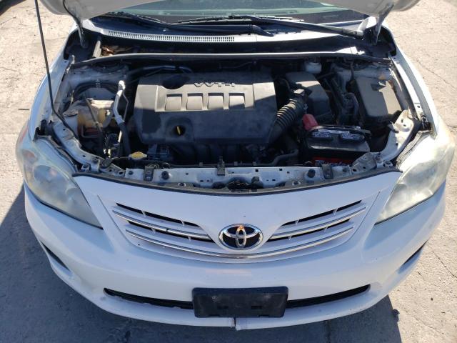 5YFBU4EE4DP076860 - 2013 TOYOTA COROLLA BASE WHITE photo 11