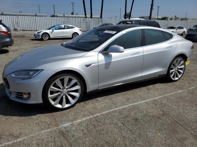 5YJSA1H15EFP46686 - 2014 TESLA MODEL S Gümüş foto 1