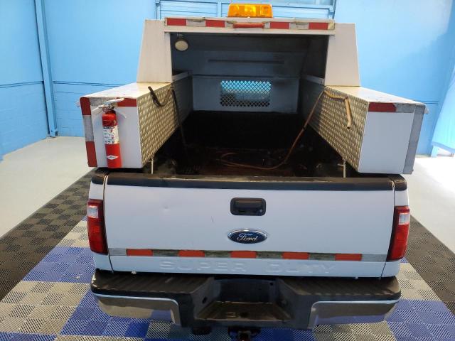 1FTSF21R38EE05414 - 2008 FORD F250 SUPER DUTY WHITE photo 6