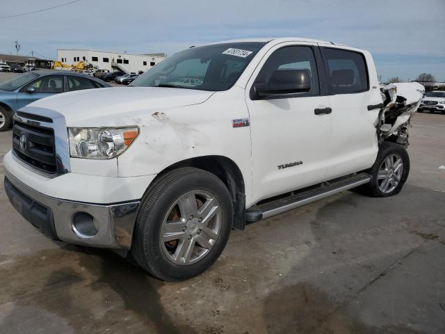 2010 TOYOTA TUNDRA CREWMAX SR5, 