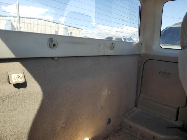 1N6DD26S62C326538 - 2002 NISSAN FRONTIER KING CAB XE WHITE photo 10