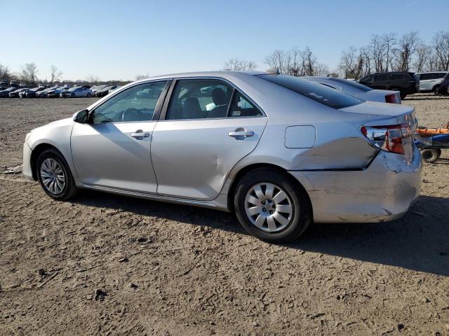 4T1BF1FK8CU012072 - 2012 TOYOTA CAMRY BASE SILVER photo 2