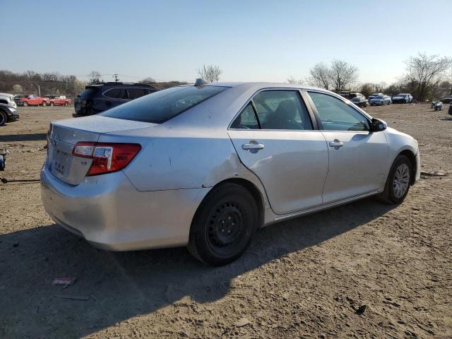 4T1BF1FK8CU012072 - 2012 TOYOTA CAMRY BASE SILVER photo 3