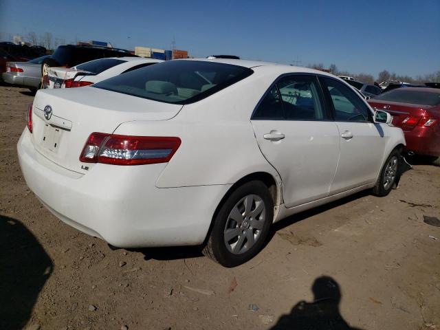 4T1BF3EK4BU746784 - 2011 TOYOTA CAMRY BASE WHITE photo 3