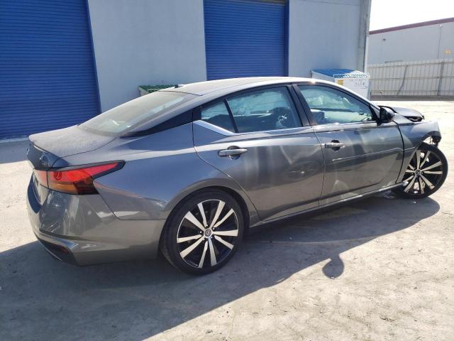 1N4BL4CV3MN332446 - 2021 NISSAN ALTIMA SR GRAY photo 3