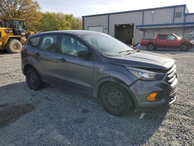 1FMCU0F7XJUA06576 - 2018 FORD ESCAPE S GRAY photo 4