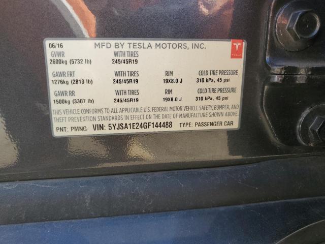 5YJSA1E24GF144488 - 2016 TESLA MODEL S ნაცრისფერი ფოტო 12