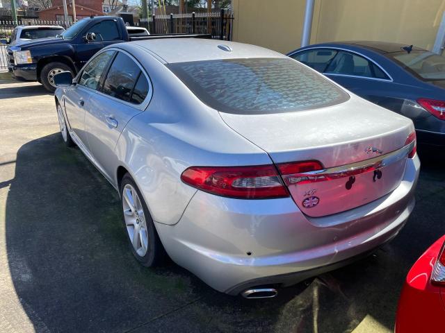 SAJWA0FB5BLS00598 - 2011 JAGUAR XF SILVER photo 3