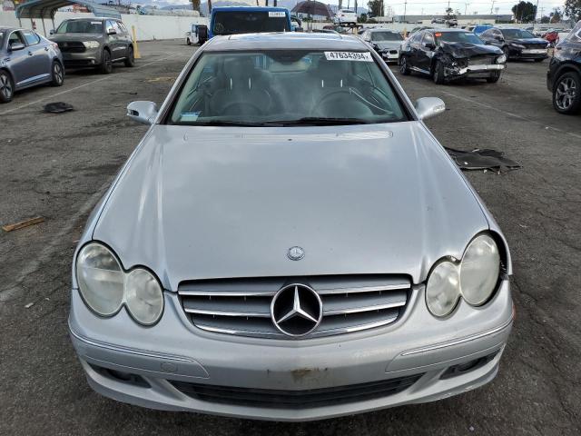 WDBTJ56H98F237680 - 2008 MERCEDES-BENZ CLK 350 SILVER photo 5