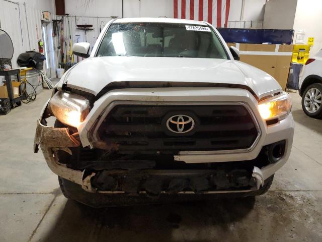 3TMCZ5AN9HM053976 - 2017 TOYOTA TACOMA DOUBLE CAB WHITE photo 5