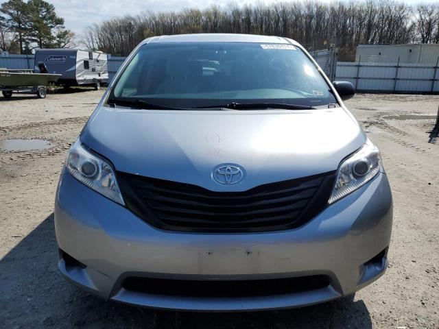 5TDZK3DC8GS706759 - 2016 TOYOTA SIENNA SILVER photo 5