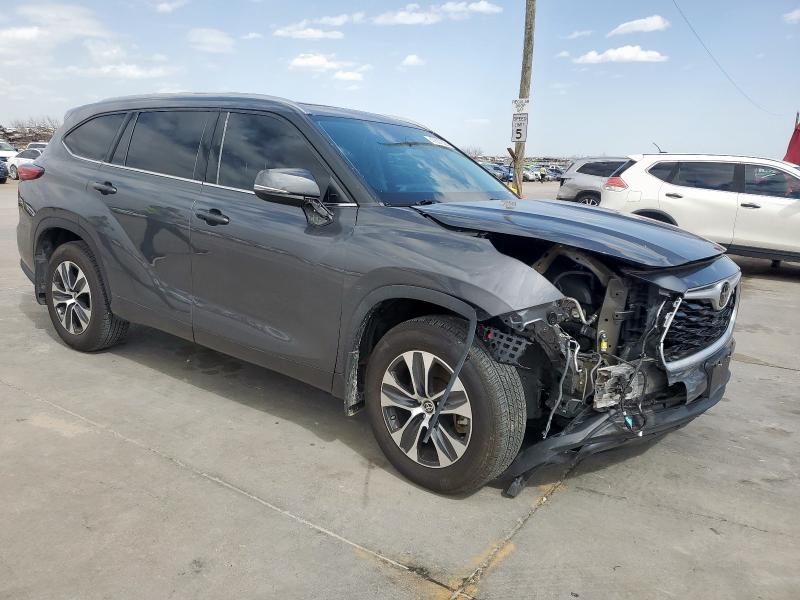 5TDGZRAH7LS013584 - 2020 TOYOTA HIGHLANDER XLE 灰色 照片 4