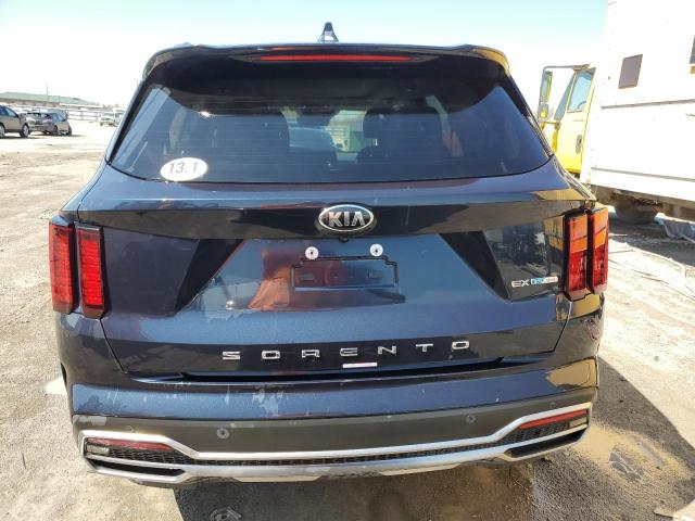 KNDRH4LG2M5017343 - 2021 KIA SORENTO EX BLUE photo 6