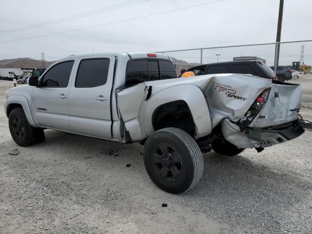 3TMKU4HNXDM037516 - 2013 TOYOTA TACOMA DOUBLE CAB PRERUNNER LONG BED SILVER photo 2