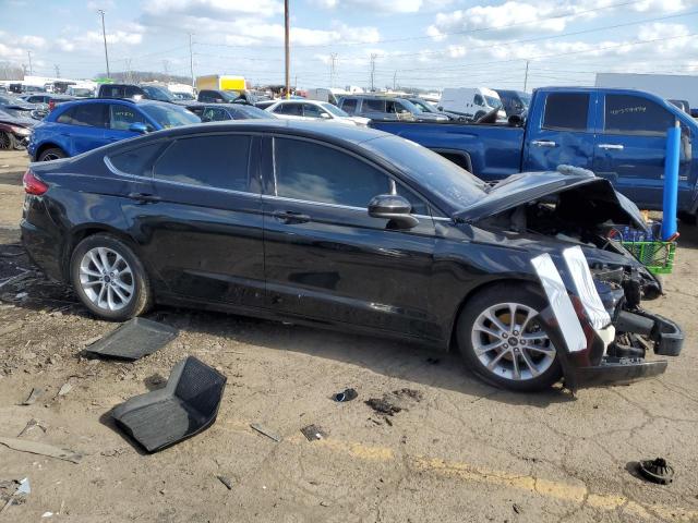 3FA6P0HD4LR247688 - 2020 FORD FUSION SE BLACK photo 4