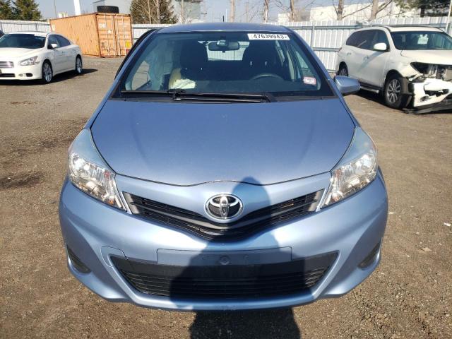 VNKKTUD35EA005618 - 2014 TOYOTA YARIS BLUE photo 5