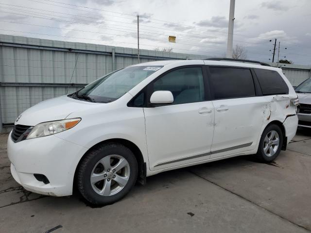 5TDKK3DC9CS192853 - 2012 TOYOTA SIENNA LE WHITE photo 1