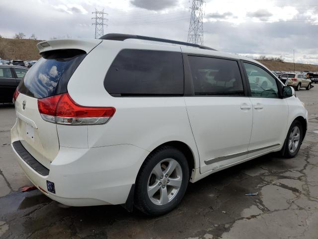 5TDKK3DC9CS192853 - 2012 TOYOTA SIENNA LE WHITE photo 3