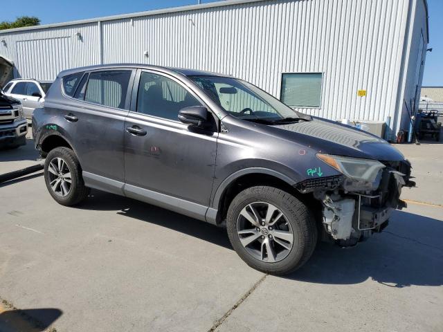 JTMWFREV8GJ078225 - 2016 TOYOTA RAV4 XLE GRAY photo 4