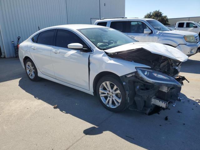 1C3CCCAB1GN141831 - 2016 CHRYSLER 200 LIMITED WHITE photo 4