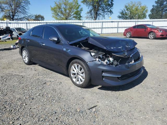 5XXGU4L30JG213966 - 2018 KIA OPTIMA EX GRAY photo 4