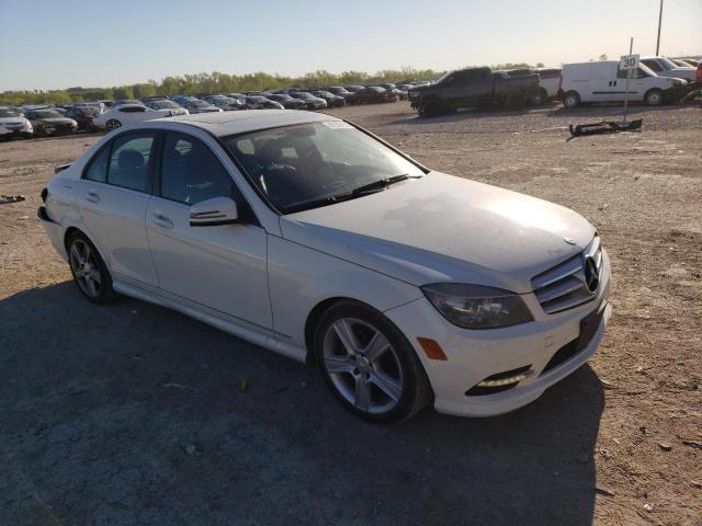 WDDGF5EB5BA515504 - 2011 MERCEDES-BENZ C 300 WHITE photo 4