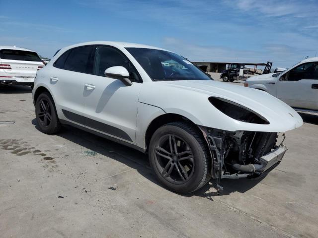 WP1AA2A56LLB00662 - 2020 PORSCHE MACAN WHITE photo 4