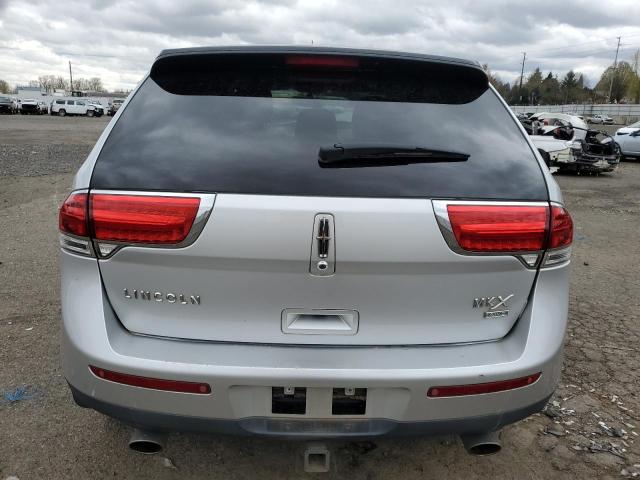 2LMDJ8JK7CBL00845 - 2012 LINCOLN MKX SILVER photo 6