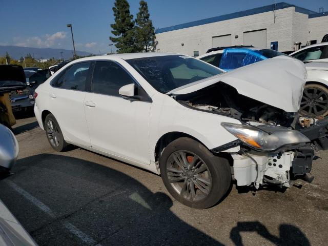 4T1BF1FK5HU434128 - 2017 TOYOTA CAMRY LE WHITE photo 4