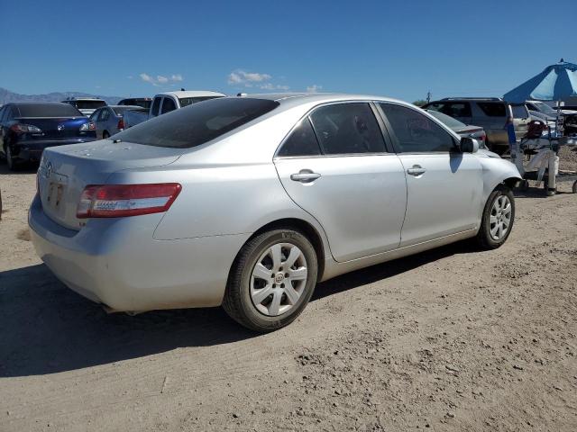 4T1BF3EK0BU672716 - 2011 TOYOTA CAMRY BASE SILVER photo 3