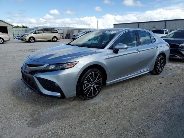 4T1G11AK1PU753858 - 2023 TOYOTA CAMRY SE NIGHT SHADE SILVER photo 1