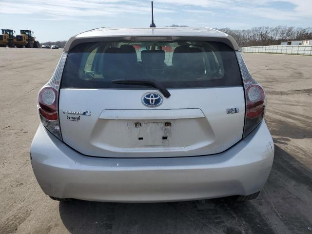 JTDKDTB38E1081420 - 2014 TOYOTA PRIUS C SILVER photo 6