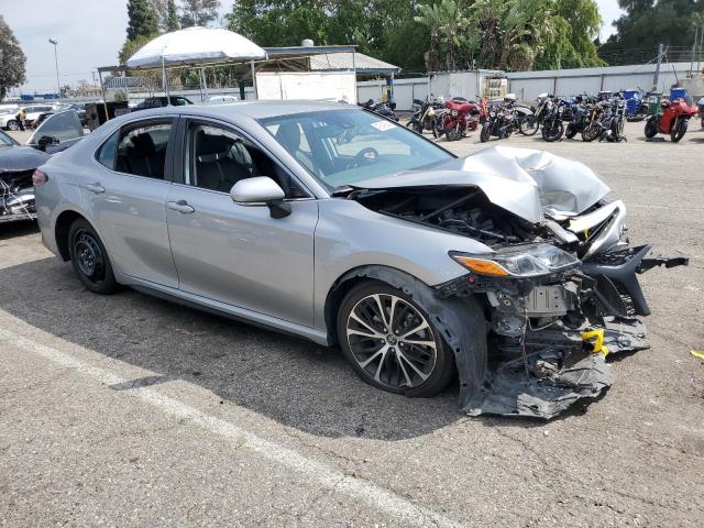 4T1B11HK3KU711698 - 2019 TOYOTA CAMRY L SILVER photo 4