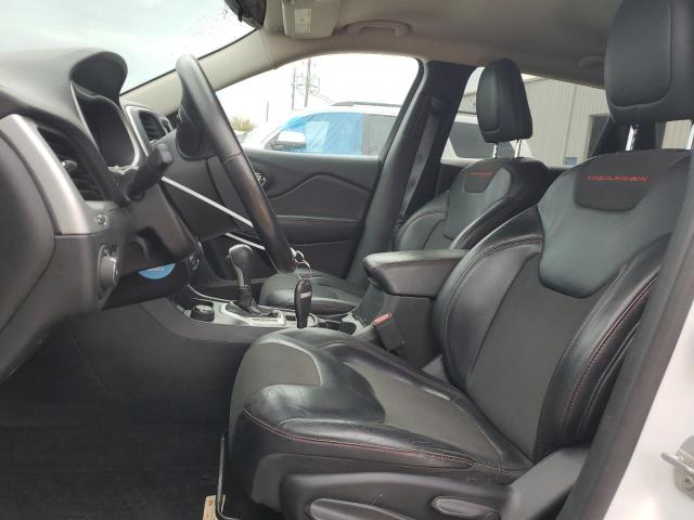 1C4PJMBS8HW569205 - 2017 JEEP CHEROKEE TRAILHAWK WHITE photo 7